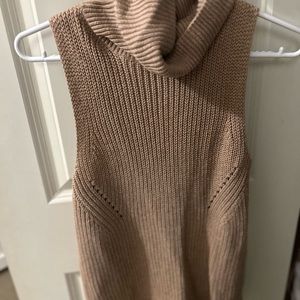 Abercrombie brown sleeveless sweater